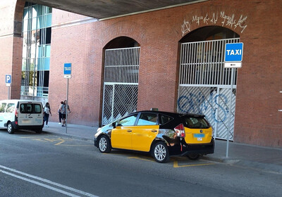 Microparada de taxis del carrer de Lisboa