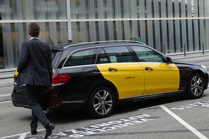 Com agafar un taxi
